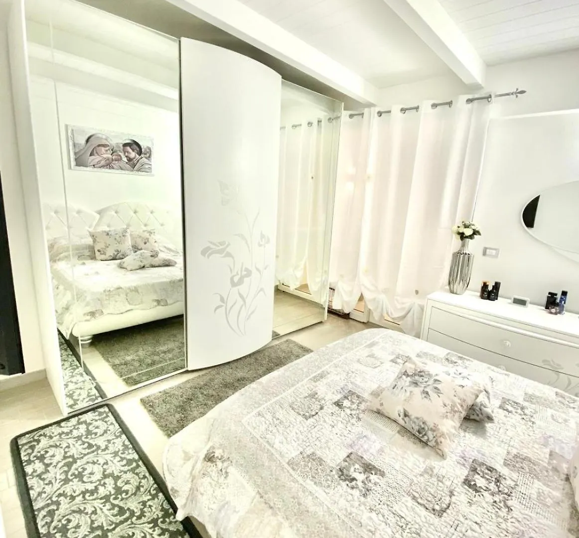 Villa Flower'S House Di Doris Simone Bari